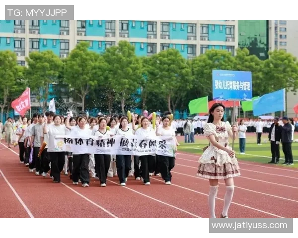 篮球明星王一鸣:从青涩少年到赛场传奇的成长之路与奋斗故事